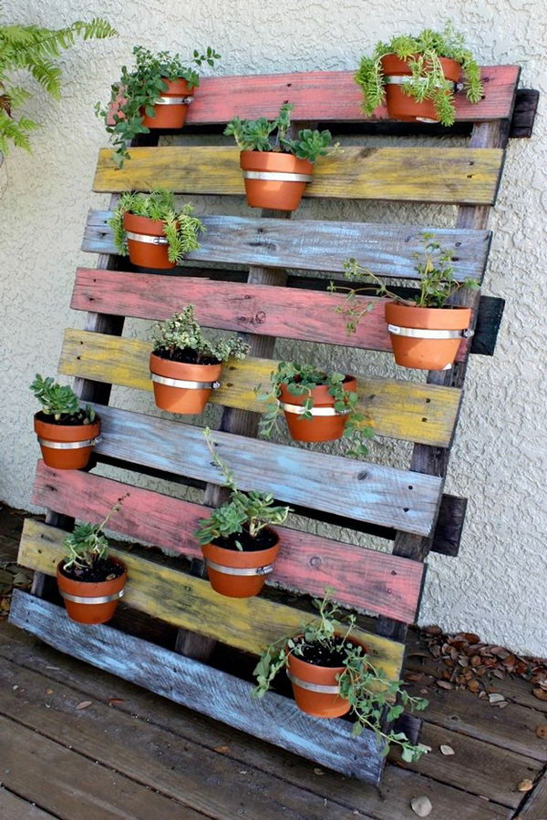 20 Creative Pallet Planter Projects for Your Garden